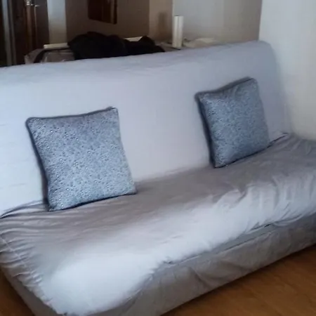 A Perte De Vue Linge De Maison Fournie